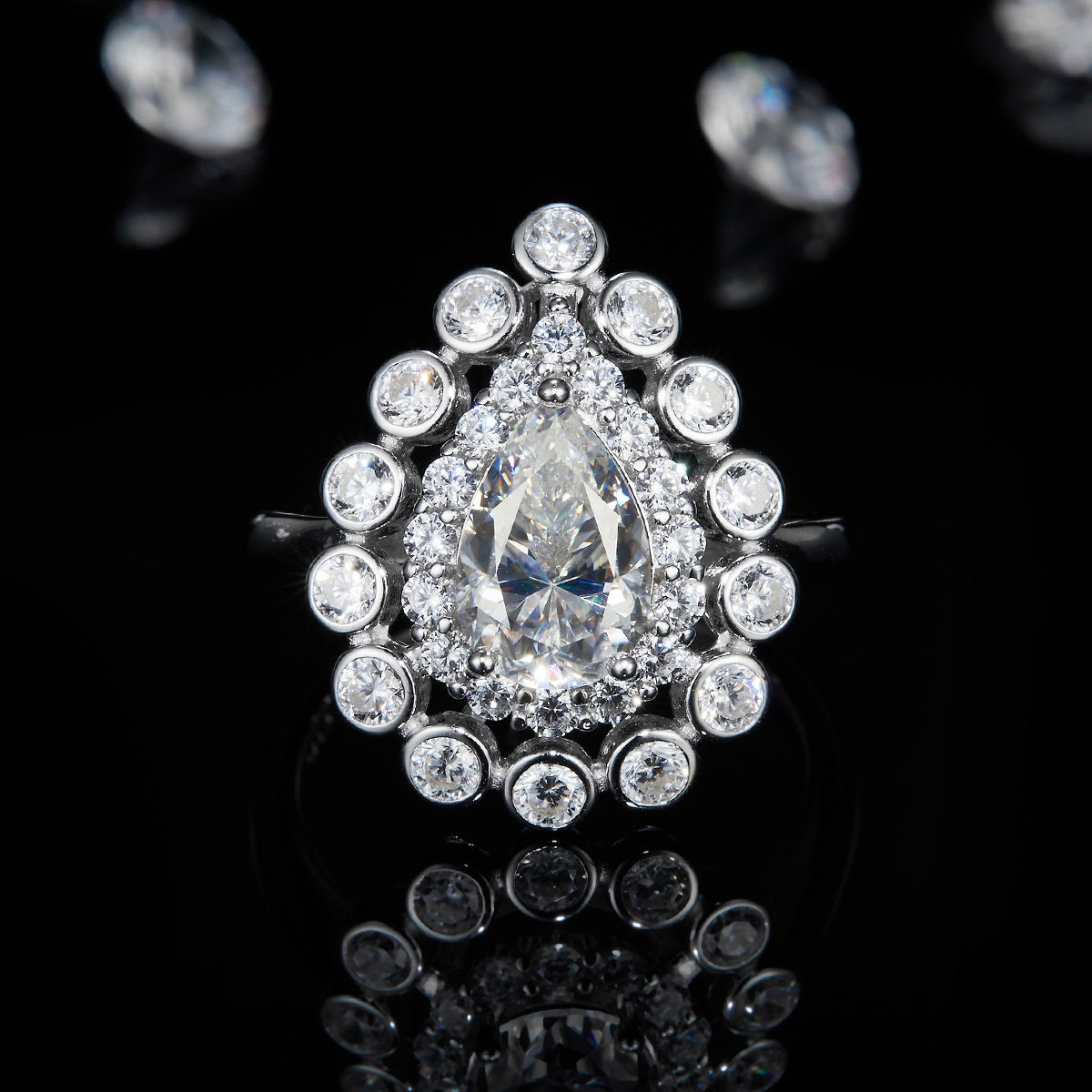 Design Teardrop Encircled Diamond White Gold Plated 1.5ct 6*9mm Pear Shape Moissanite Women's Rings R0396