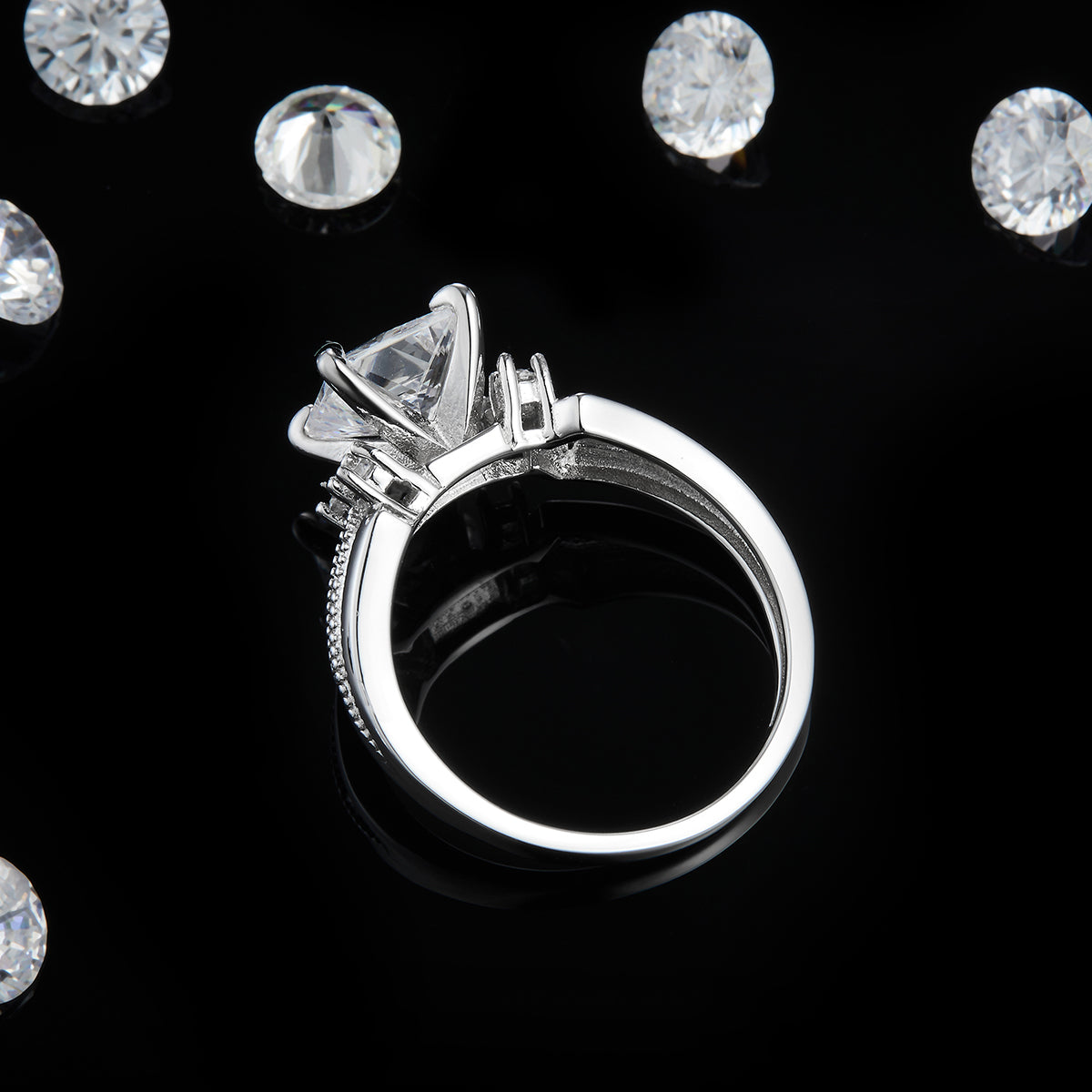 Luxury Princess Square White Gold 2.0ct 7.0mm D Color Moissanite S925 Silver Ring Design R0058