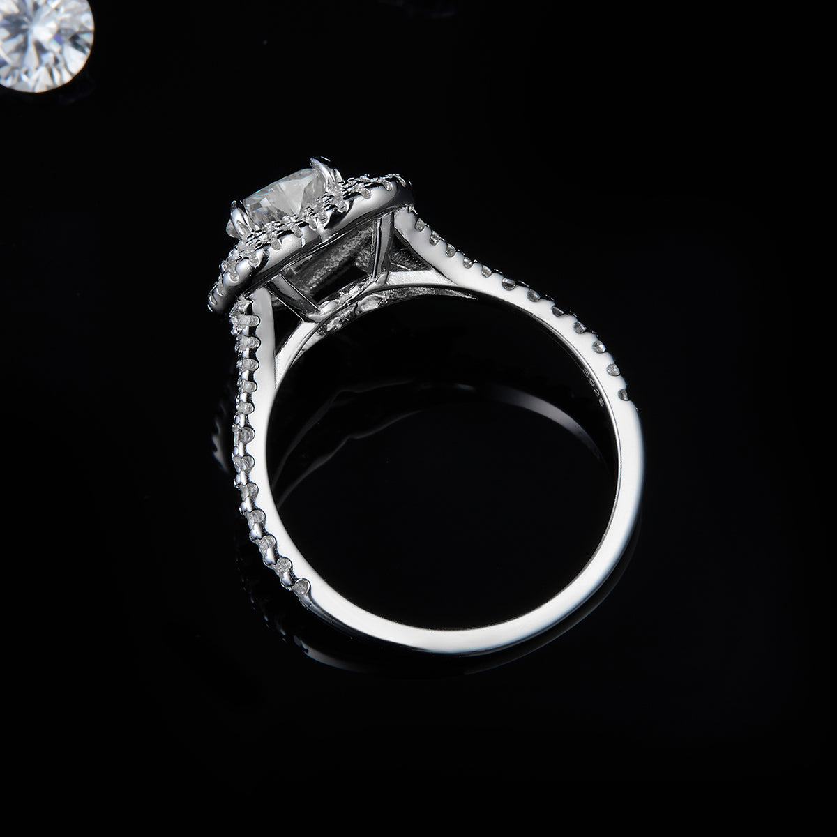 Design Heart Double Surround Diamond White Gold Plated 0.8ct Moissanite Women's S925 Silver Ring R0218